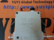 E-T-A 3600-P10-SI CIRCUIT BREAKER WITH SOCKET TYP 17 (3)