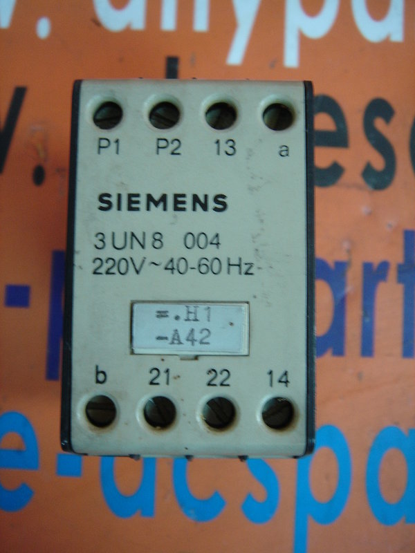Siemens Contactor Control Relay 3UN8 004 3UN8004 220V