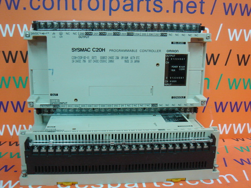 Omron Sysmac. Модуль контроллер нагрева Omron с заданием зеленый. C20h24 это что.