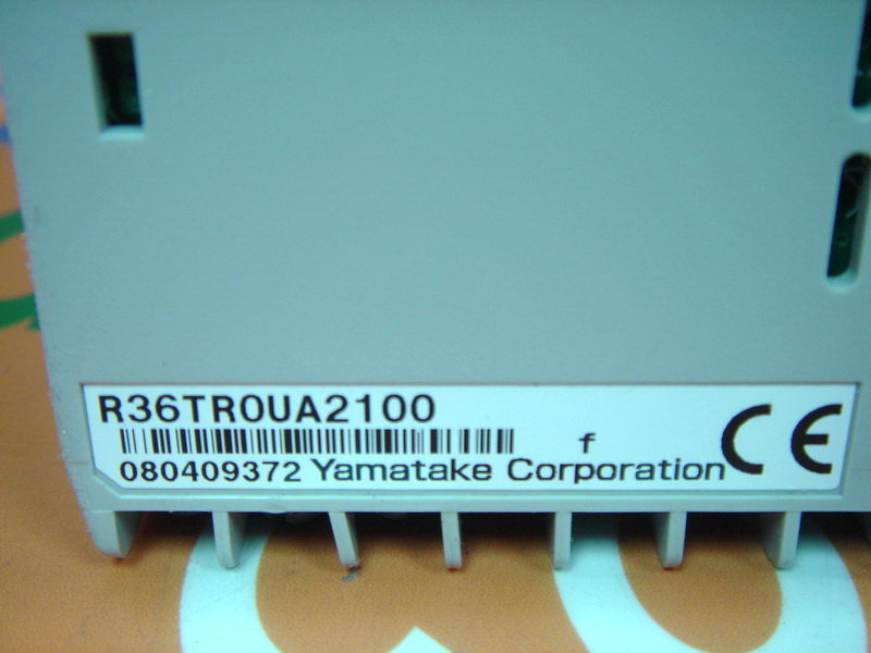 YAMATAKE R36 R36TR0UA2100 - PLC DCS SERVO Control MOTOR POWER 