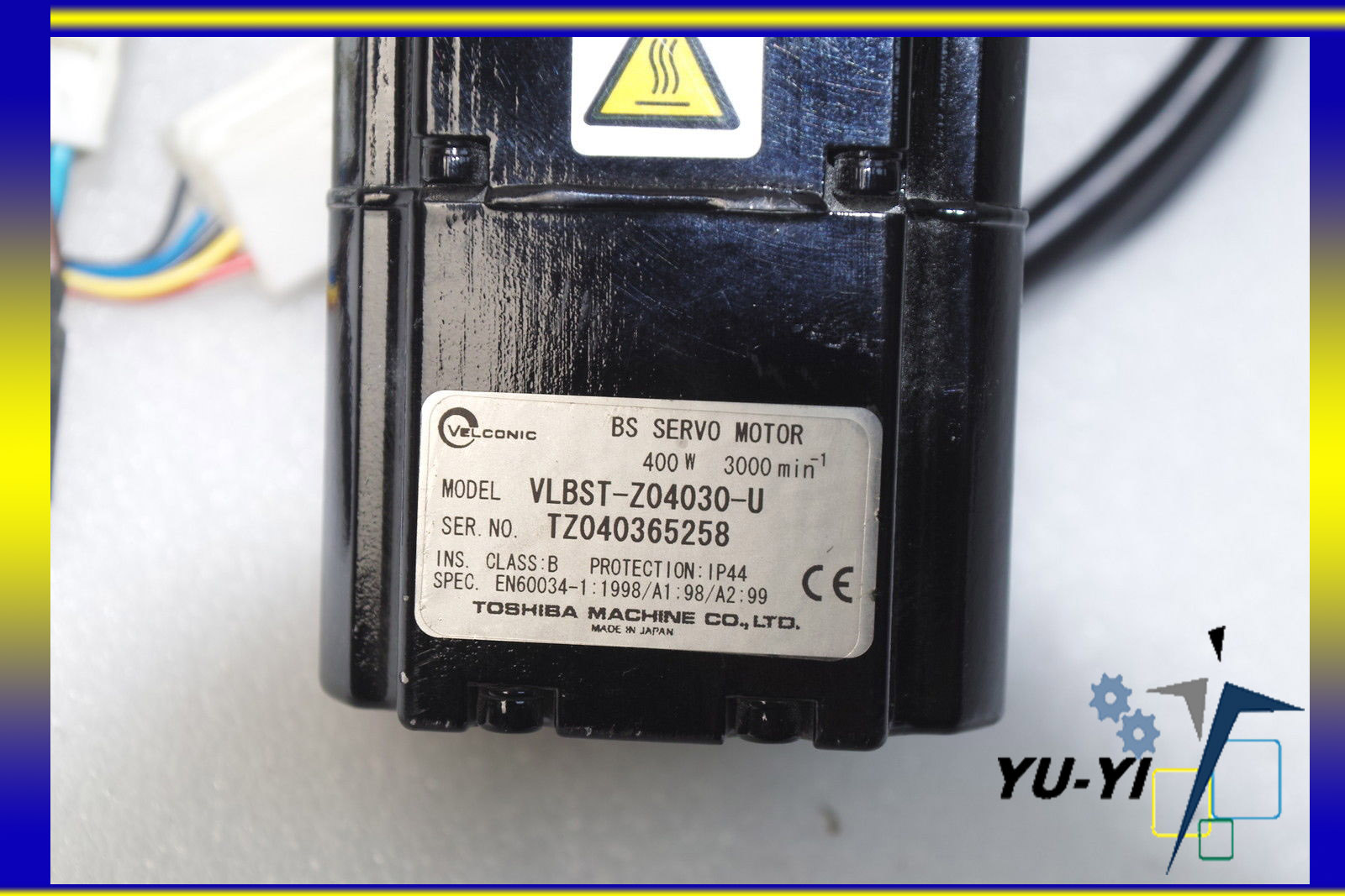 TOSHIBA MACHINE VELCONIC BS SERVO MOTOR 400W 3000 RPM VLBST-Z04030 