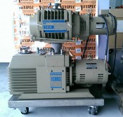 ULVAC EC803 OIL VACUUM PUMP W/ PMB 003CM BOOSTER PUMP (1)