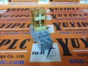 IDEC RH2B-U RELAY With Socket (2)