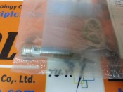 OMRON E2E-X8MD1-M1 PROXIMITY SWITCH -NEW (2)