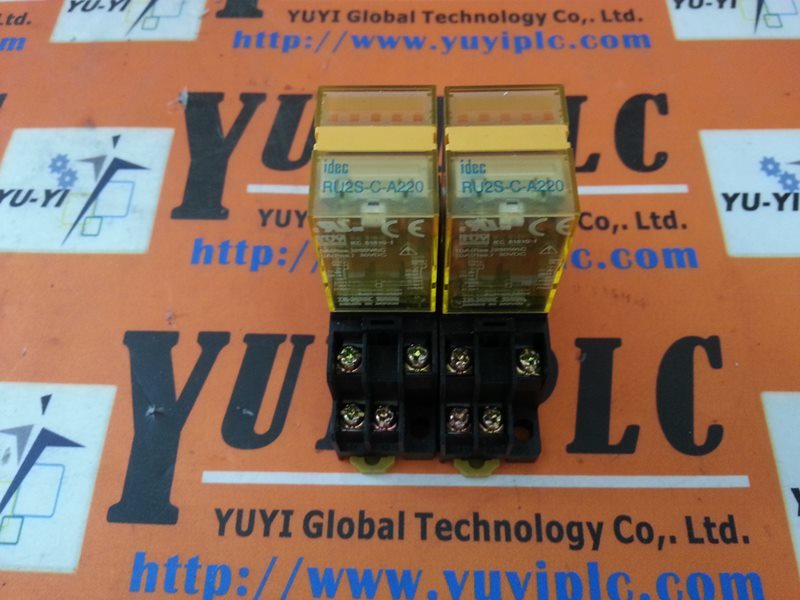 IDEC RU2S-C-A220 RELAY