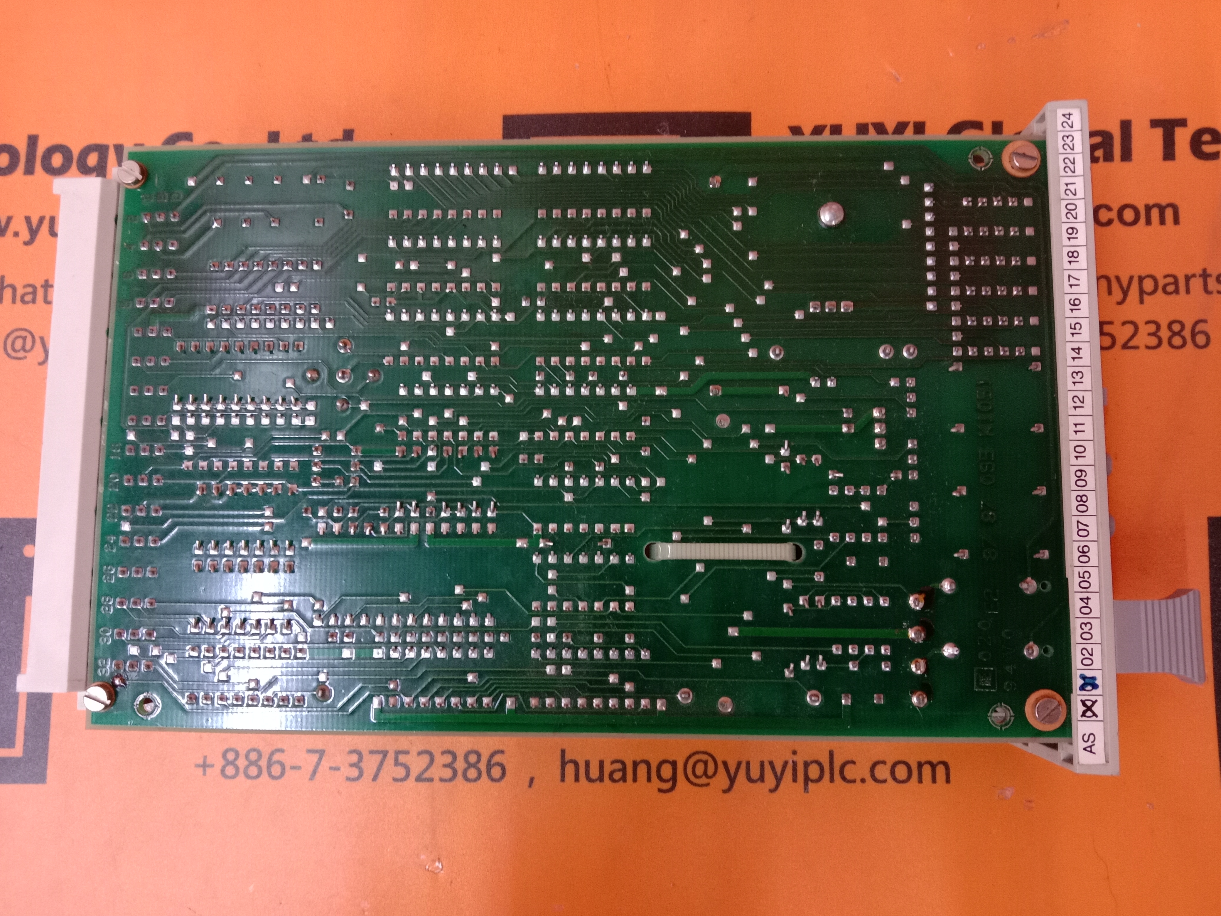 SIEMENS 87 87 095 K1051 D3